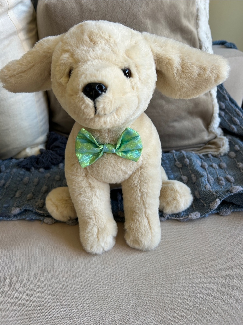 NWOT FAO Schwarz 12" Yellow Lab‎ Puppy Dog Plush Bowtie (No Headband)
